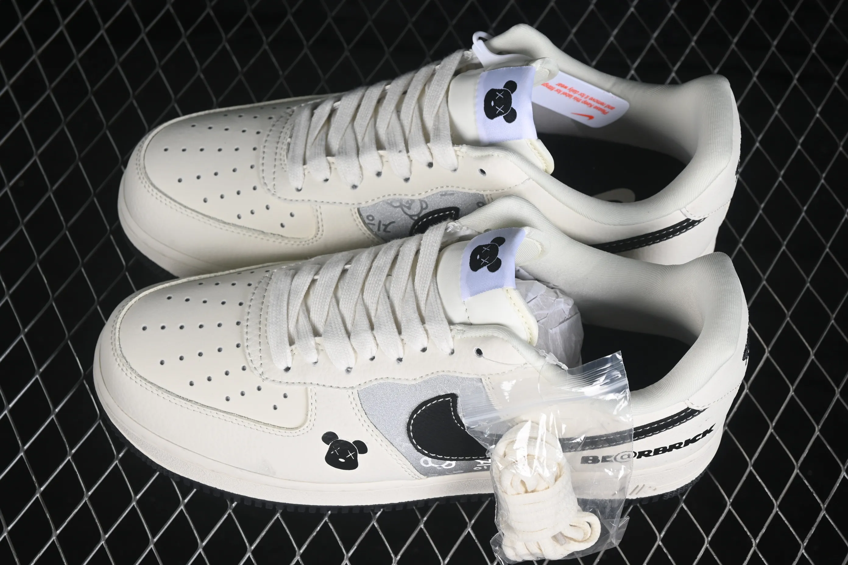 All categories Nk Air Force 1 Air Force series Nk Air Force 1 Low Air Force low-top Nike Air Force 1'07 Low joint model Air Force 1 low-top casual sneakers DW8806-017